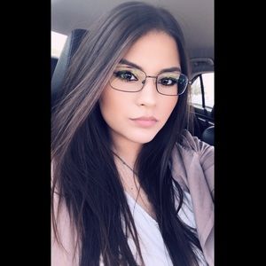 Meet your Posher, Vanessa